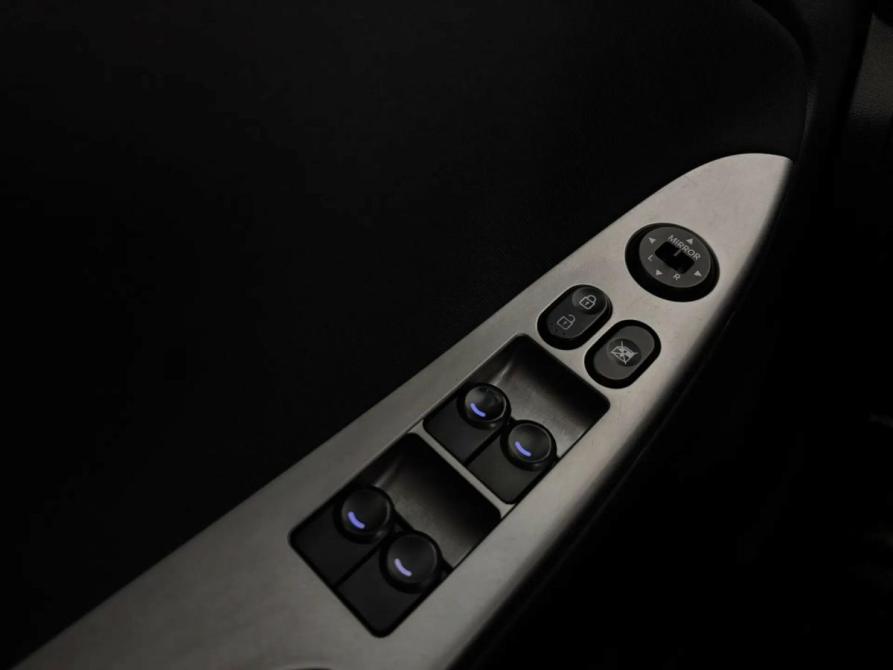 Hyundai Solaris I Рестайлинг Псков  - изображение 16