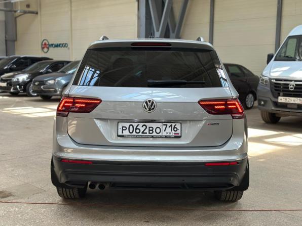 Volkswagen Tiguan II с пробегом 2018 года, цена 2 690 000 рублей, 129949 км, внедорожник, Автокод Объявления