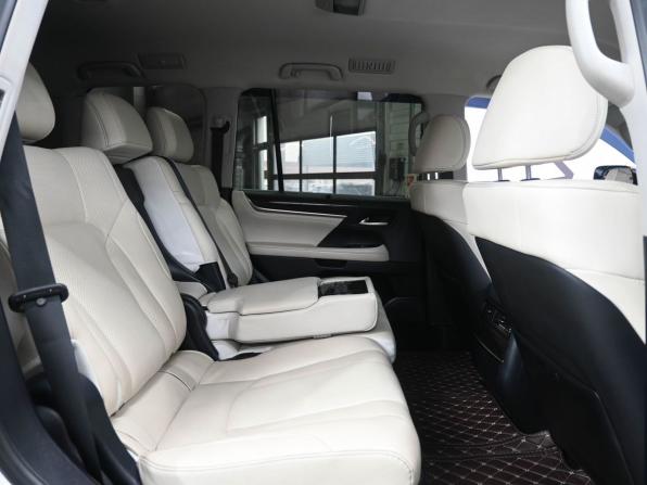 Lexus LX III Рестайлинг 2 с пробегом 2017 года, цена 6 999 900 рублей, 149005 км, внедорожник, Автокод Объявления