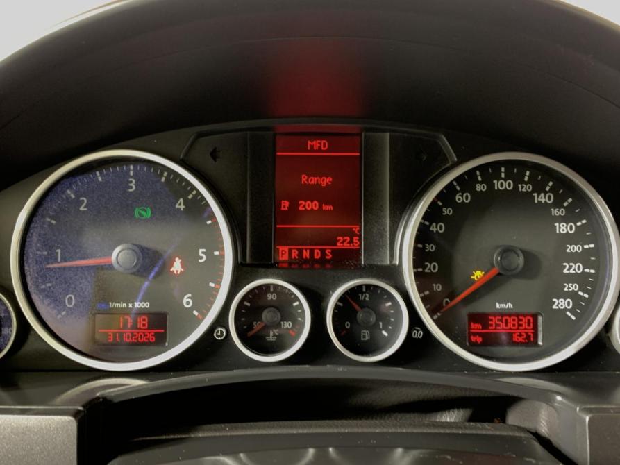 Volkswagen Touareg I Рестайлинг Москва  - изображение 14