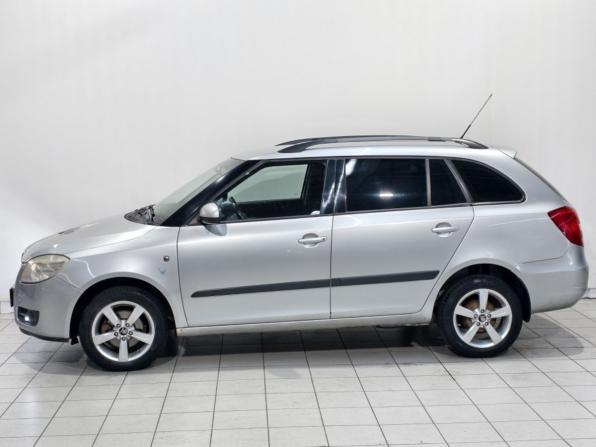 Skoda Fabia II с пробегом 2009 года, цена 427 500 рублей, 251860 км, универсал, Автокод Объявления