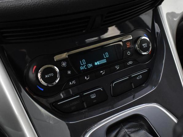 Ford C-MAX II с пробегом 2013 года, цена 1 205 000 рублей, 235933 км, компактвэн, Автокод Объявления