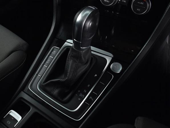 Volkswagen Golf VII с пробегом 2014 года, цена 1 265 995 рублей, 96025 км, универсал, Автокод Объявления