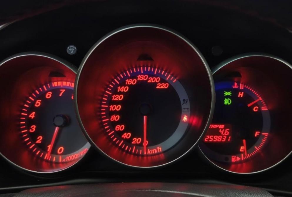Mazda 3 I (BK) Рестайлинг Екатеринбург  - изображение 9