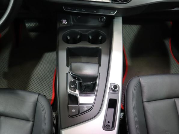 Audi A4 V (B9) Рестайлинг с пробегом 2021 года, цена 3 050 000 рублей, 49925 км, седан, Автокод Объявления
