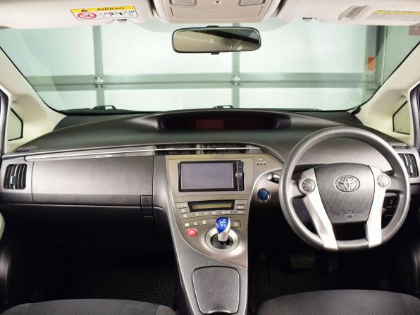Toyota Prius III Рестайлинг (XW30) с пробегом 2015 года, цена 1 299 995 рублей, 164325 км, лифтбек, Автокод Объявления