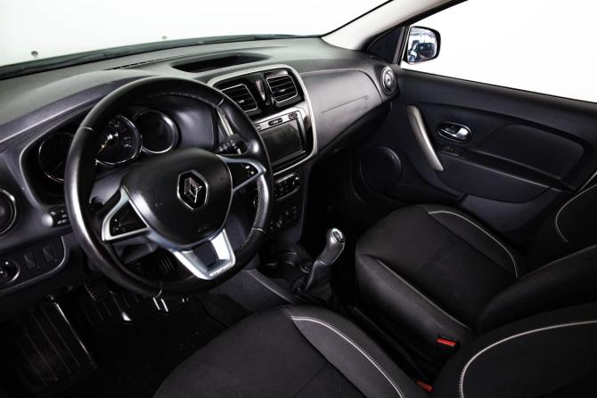 Renault Sandero II Рестайлинг с пробегом 2019 года, цена 1 129 000 рублей, 52707 км, хэтчбек, Автокод Объявления