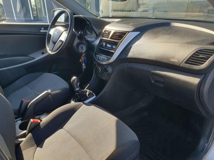 Hyundai Solaris I Санкт-Петербург  - изображение 15