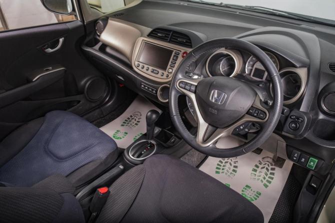 Honda Fit II с пробегом 2012 года, цена 849 000 рублей, 73200 км, хэтчбек, Автокод Объявления