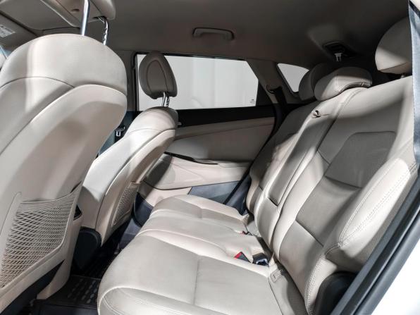Hyundai Tucson III с пробегом 2017 года, цена 1 970 000 рублей, 101931 км, внедорожник, Автокод Объявления
