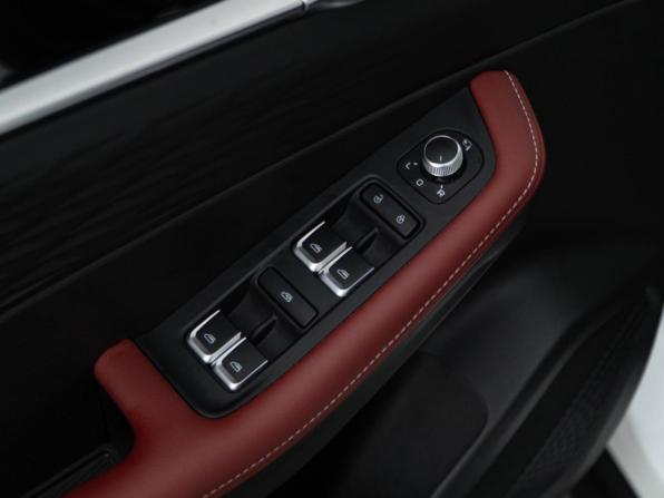 Geely Coolray I Рестайлинг с пробегом 2024 года, цена 2 293 444 рубля, 25465 км, внедорожник, Автокод Объявления