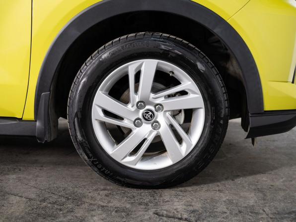 Toyota Raize I с пробегом 2019 года, цена 1 390 000 рублей, 82008 км, внедорожник, Автокод Объявления