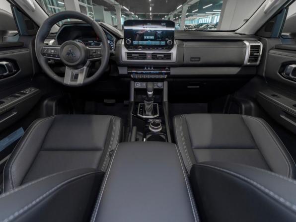 Mitsubishi L200 VI с пробегом 2025 года, цена 5 290 000 рублей, 31 км, пикап, Автокод Объявления