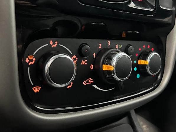 Renault Duster I с пробегом 2014 года, цена 890 000 рублей, 138000 км, внедорожник, Автокод Объявления