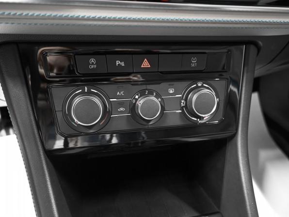 Jetta VS5 I Рестайлинг с пробегом 2023 года, цена 1 895 000 рублей, 68577 км, внедорожник, Автокод Объявления
