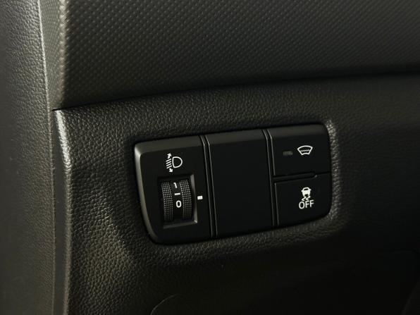 Hyundai Creta I Рестайлинг с пробегом 2021 года, цена 2 100 000 рублей, 53021 км, внедорожник, Автокод Объявления