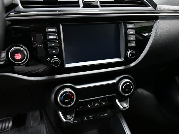 Kia Rio IV с пробегом 2018 года, цена 1 757 000 рублей, 65664 км, хэтчбек, Автокод Объявления