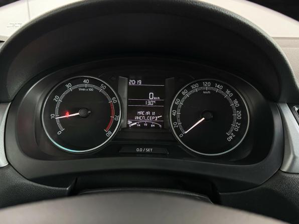 Skoda Rapid I Рестайлинг с пробегом 2018 года, цена 1 040 000 рублей, 172156 км, лифтбек, Автокод Объявления