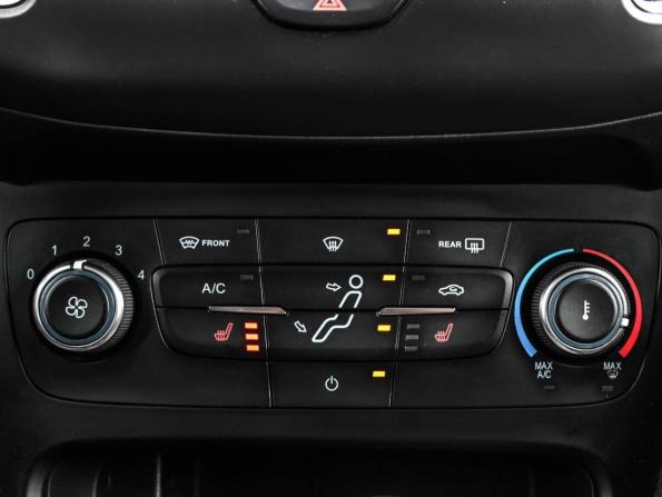 Ford Focus III Рестайлинг с пробегом 2018 года, цена 1 019 000 рублей, 98447 км, универсал, Автокод Объявления