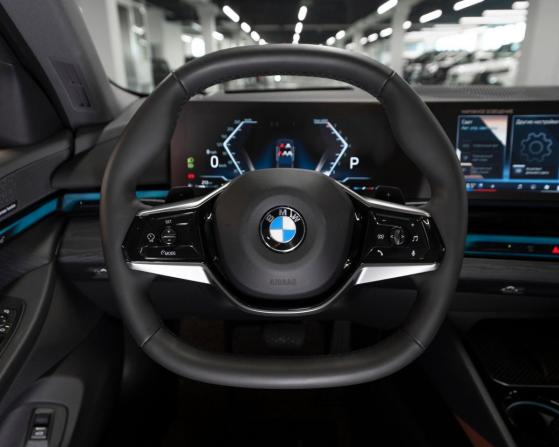 BMW 5 серии VIII (G60/G61/G68) с пробегом 2023 года, цена 7 000 000 рублей, 52717 км, седан, Автокод Объявления
