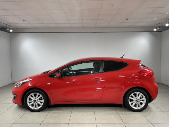 Kia Ceed II Рестайлинг с пробегом 2016 года, цена 1 449 000 рублей, 118753 км, хэтчбек, Автокод Объявления