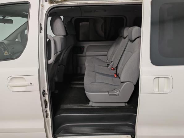 Hyundai H-1 II Рестайлинг 2 с пробегом 2021 года, цена 3 299 000 рублей, 171288 км, минивэн, Автокод Объявления