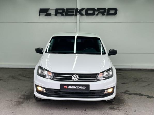 Volkswagen Polo V Рестайлинг с пробегом 2017 года, цена 1 149 000 рублей, 125000 км, седан, Автокод Объявления