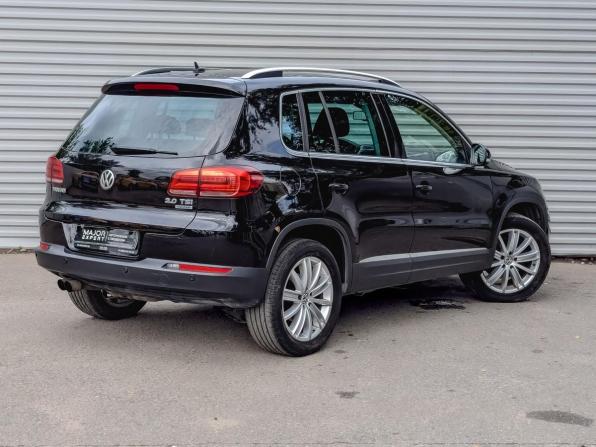 Volkswagen Tiguan I Рестайлинг с пробегом 2015 года, цена 1 795 000 рублей, 92076 км, внедорожник, Автокод Объявления