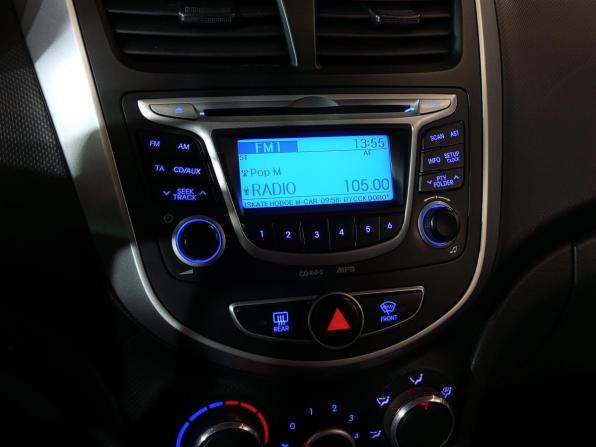 Hyundai Solaris I с пробегом 2013 года, цена 755 000 рублей, 147544 км, хэтчбек, Автокод Объявления