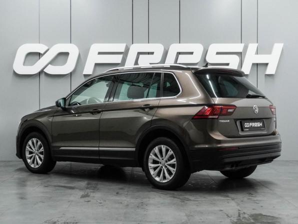 Volkswagen Tiguan II с пробегом 2017 года, цена 2 449 000 рублей, 127484 км, внедорожник, Автокод Объявления