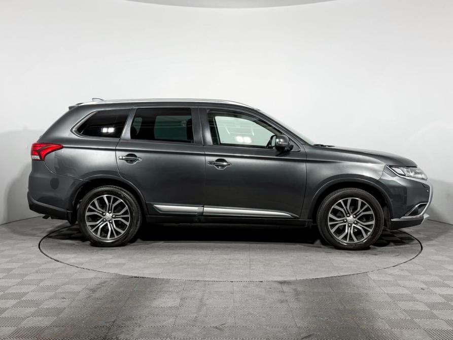 Mitsubishi Outlander III Рестайлинг 3 Санкт-Петербург  - изображение 4