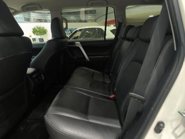 Toyota Land Cruiser Prado 150 Series Рестайлинг 1 с пробегом 2015 года, цена 2 850 000 рублей, 242136 км, внедорожник, Автокод Объявления