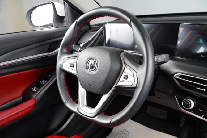 Changan Eado Plus с пробегом 2023 года, цена 1 579 000 рублей, 15500 км, седан, Автокод Объявления