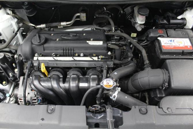 Hyundai Solaris I Рестайлинг с пробегом 2015 года, цена 990 000 рублей, 149492 км, хэтчбек, Автокод Объявления