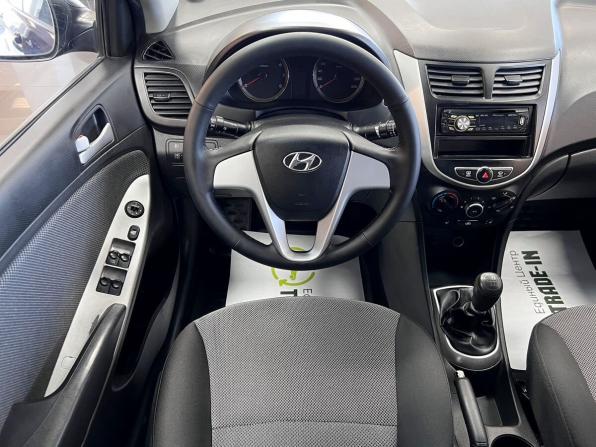 Hyundai Solaris I с пробегом 2011 года, цена 645 000 рублей, 233345 км, седан, Автокод Объявления