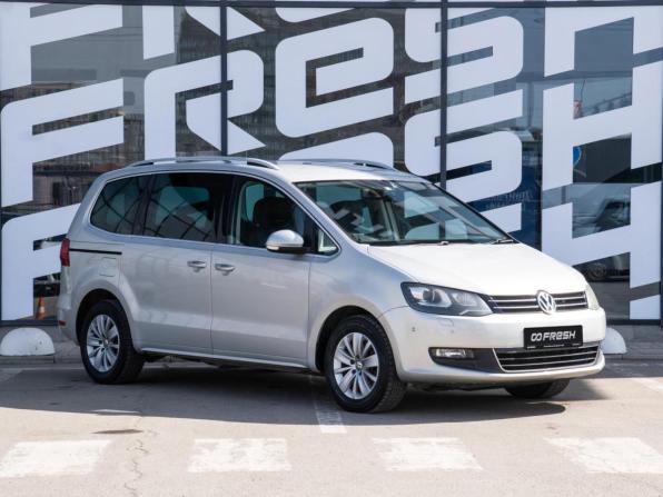 Volkswagen Sharan II с пробегом 2013 года, цена 1 365 000 рублей, 93594 км, минивэн, Автокод Объявления
