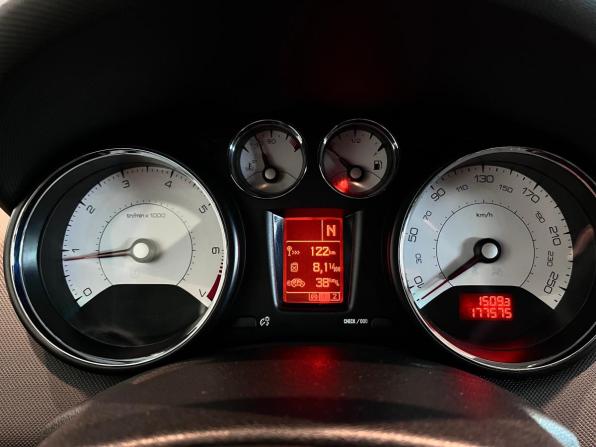 Peugeot 408 I с пробегом 2014 года, цена 595 000 рублей, 177000 км, седан, Автокод Объявления