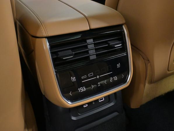 Lynk &amp; Co 09 с пробегом 2023 года, цена 4 790 000 рублей, 38218 км, внедорожник, Автокод Объявления