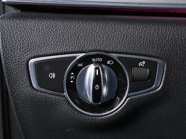 Mercedes-Benz E-Класс V (W213 S213 C238) с пробегом 2017 года, цена 2 999 000 рублей, 161069 км, седан, Автокод Объявления