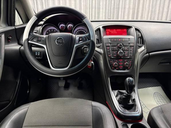 Opel Astra J с пробегом 2011 года, цена 599 000 рублей, 195596 км, хэтчбек, Автокод Объявления