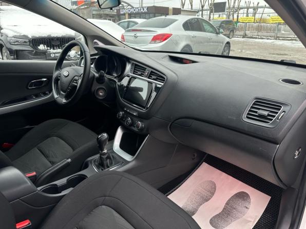 Kia Ceed II Рестайлинг с пробегом 2016 года, цена 1 090 000 рублей, 108236 км, хэтчбек, Автокод Объявления