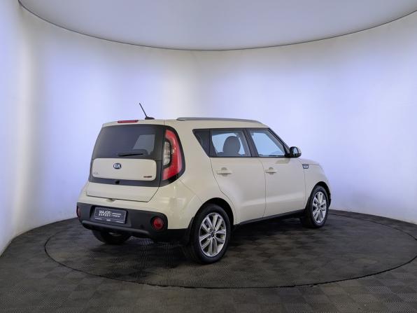 Kia Soul II Рестайлинг с пробегом 2017 года, цена 1 450 000 рублей, 214400 км, хэтчбек, Автокод Объявления