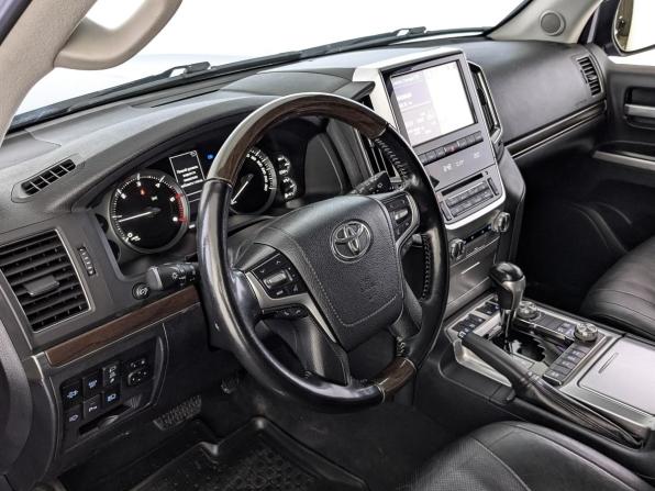 Toyota Land Cruiser 200 Series Рестайлинг 2 с пробегом 2018 года, цена 5 880 000 рублей, 233750 км, внедорожник, Автокод Объявления
