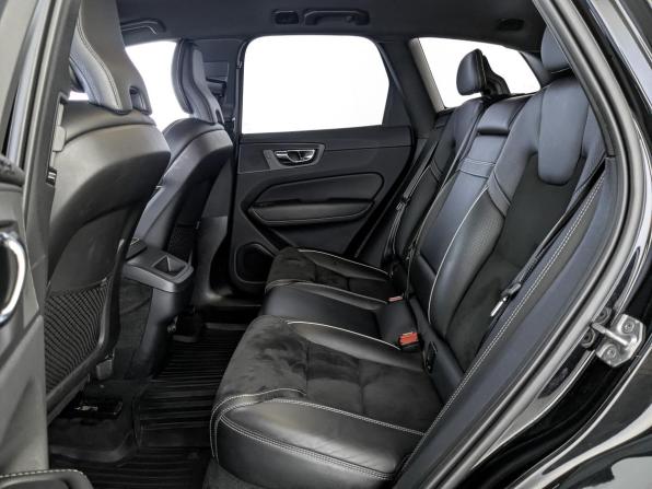 Volvo XC60 II с пробегом 2018 года, цена 3 300 000 рублей, 101399 км, внедорожник, Автокод Объявления