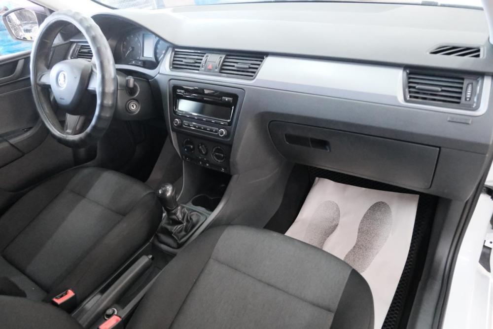 Skoda Rapid I Омск  - изображение 19