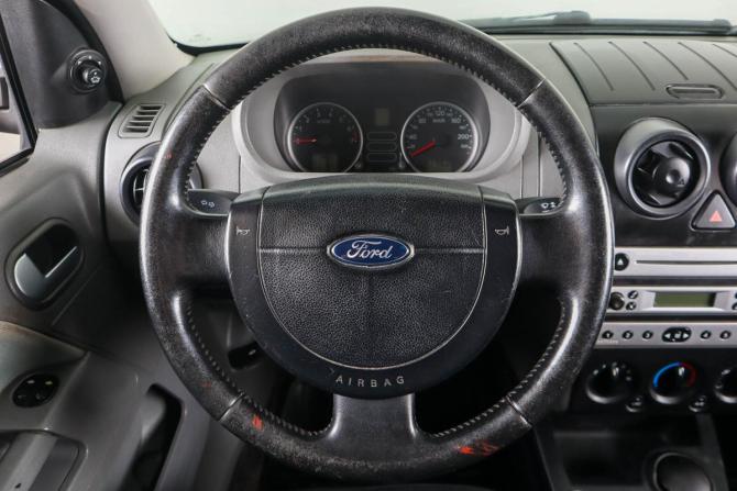 Ford Fusion I Рестайлинг с пробегом 2005 года, цена 439 000 рублей, 226000 км, хэтчбек, Автокод Объявления