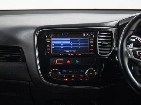 Mitsubishi Outlander III Рестайлинг 2 с пробегом 2017 года, цена 2 270 000 рублей, 175139 км, внедорожник, Автокод Объявления