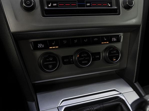 Volkswagen Passat B8 с пробегом 2016 года, цена 1 775 000 рублей, 172802 км, седан, Автокод Объявления