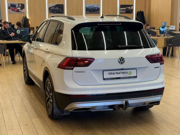 Volkswagen Tiguan II с пробегом 2019 года, цена 1 888 000 рублей, 190000 км, внедорожник, Автокод Объявления