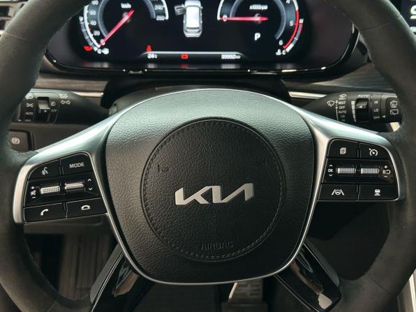 Kia Mohave I Рестайлинг 2 с пробегом 2022 года, цена 6 000 000 рублей, 39990 км, внедорожник, Автокод Объявления